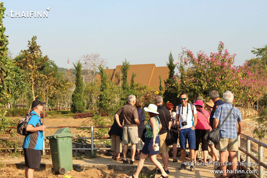หมู่บ้านกะเหรี่ยงรวมมิตร จังหวัดเชียงราย หมู่บ้านกะเหรี่ยงรวมมิตร จังหวัดเชียงราย)