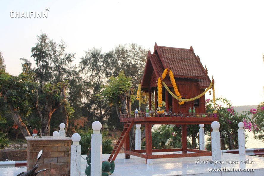 เขื่อนลำตะคอง จังหวัดนครราชสีมา เขื่อนลำตะคอง จังหวัดนครราชสีมา